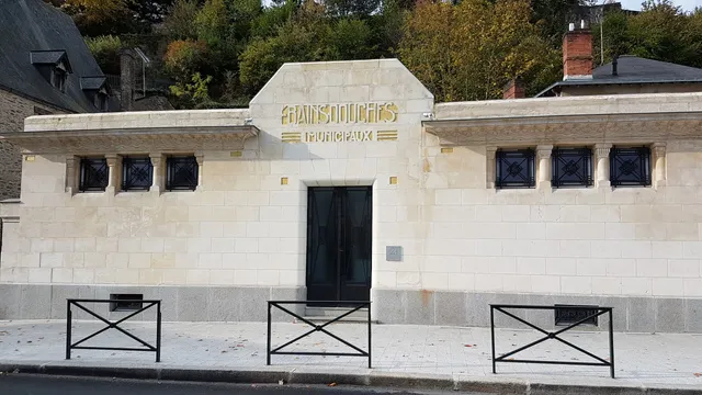 Bains Douches Municipaux