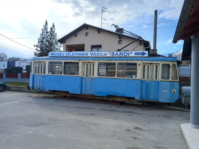 Oldtimer muzej Šardi