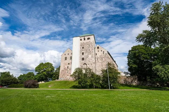 Linnanpuisto – Castle Park