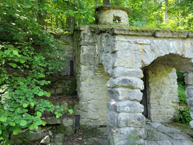 Nedošínský háj kaplička