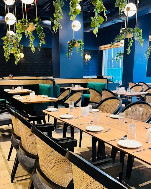 Radha Krishna, Matunga