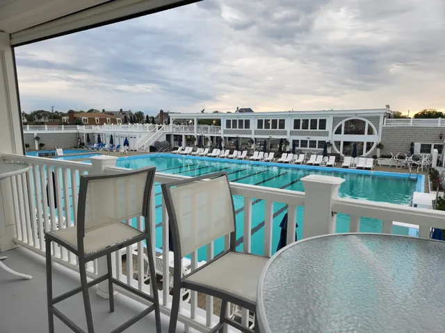 Spring Lake Bath & Tennis Club