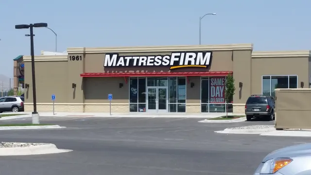 Mattress Firm Helena
