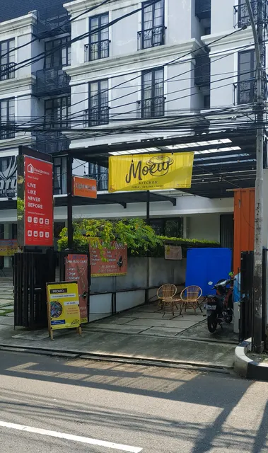 Moew Kitchen