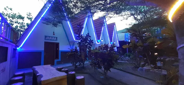 Pantai Suwuk River View Bungalow