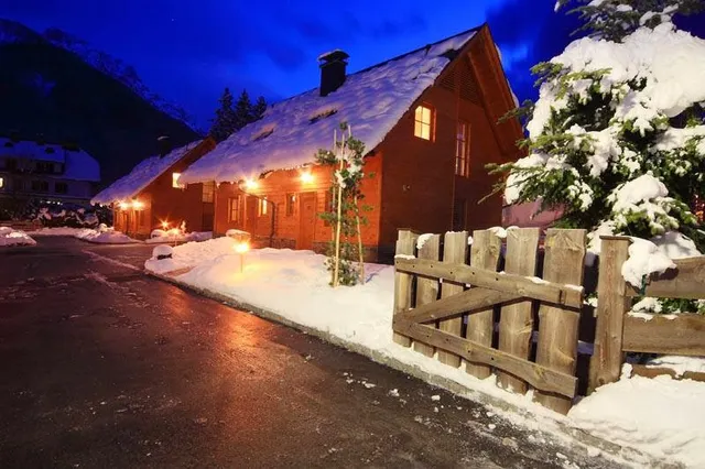 Kronau Chalet Resort