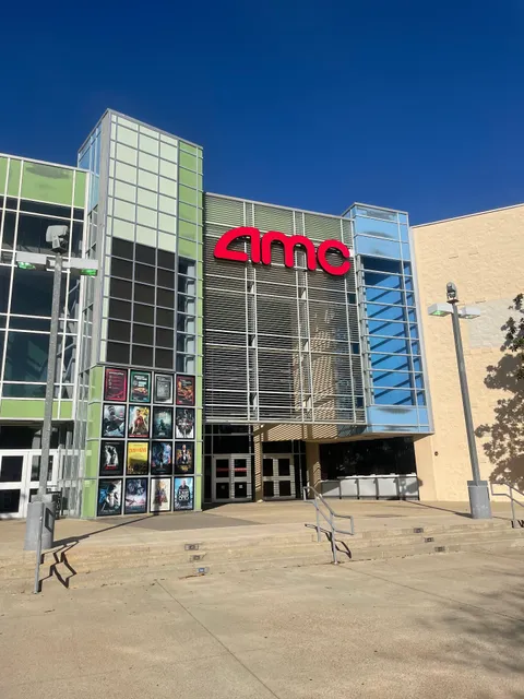 AMC CLASSIC Jubilee Square 12