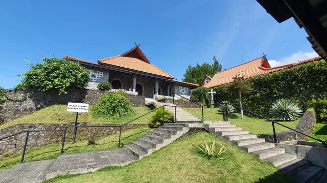 Pertapaan Bunda Pemersatu Gedono