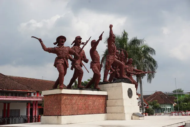 Monument of Daidan - 大団 - PETA Blitar