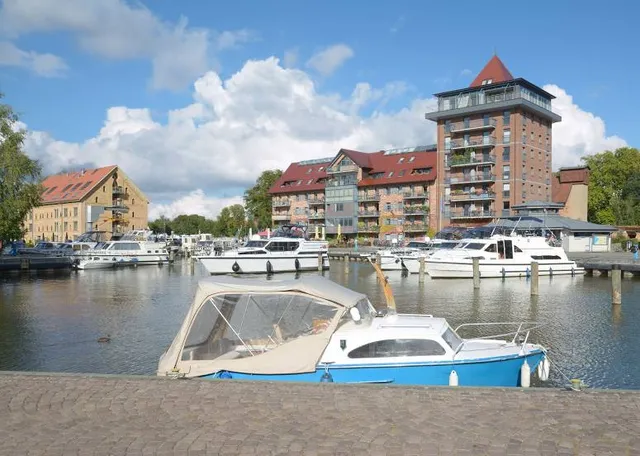 Neustrelitz Castle Garden