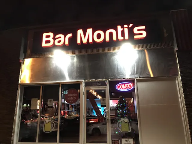 Bar Monti's