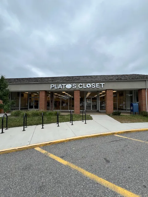 Plato's Closet- Williamsburg, VA