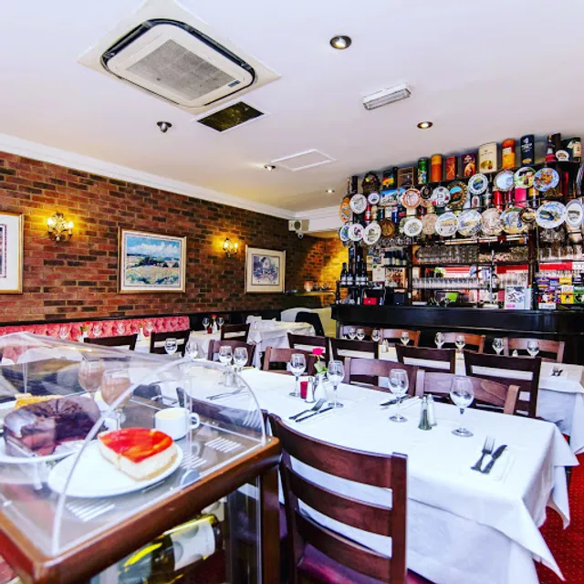 Sophie’s Italian Restaurant & Pizza