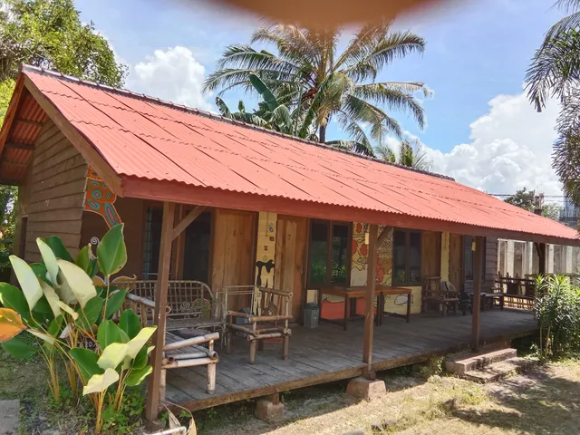 C Point Krui Surfers Bed and Breakfast