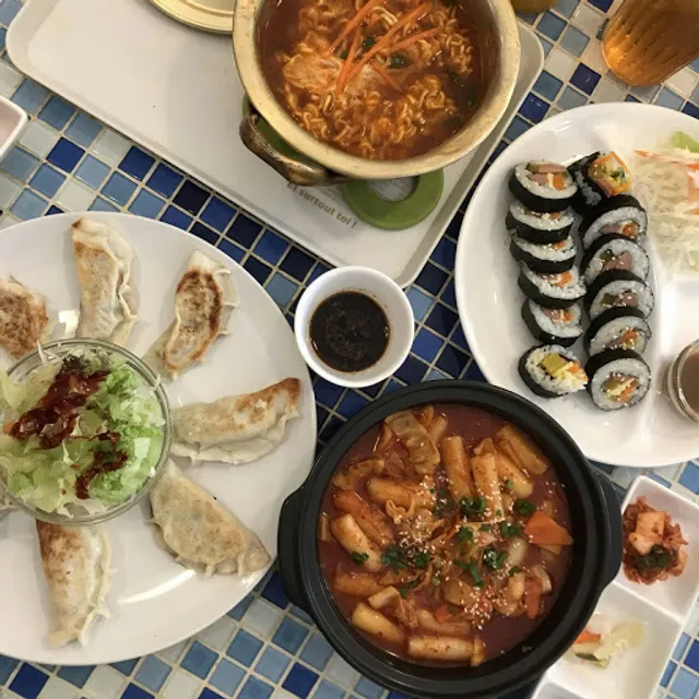 Cottiny Cafe (Korean Restaurant)