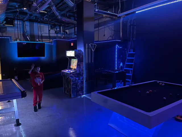 Voltz - VR Laser Tag & Escape Rooms