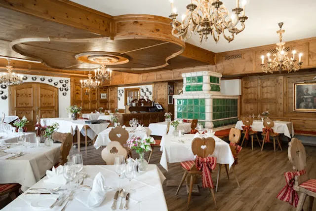 Restaurant Zirbe im IMLAUER Hotel Schloss Pichlarn