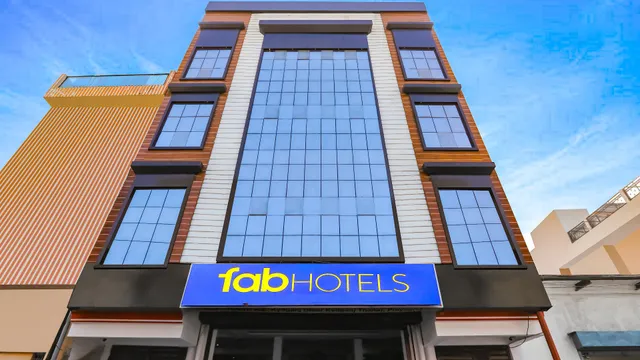 FabHotel Triveni - Hotel in Kydganj, Prayagraj