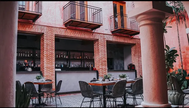 Veo Veo / Local Colonial