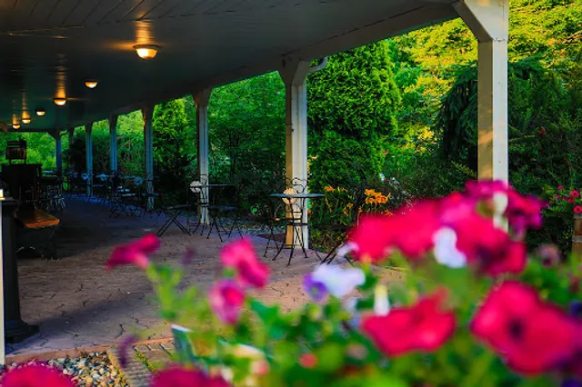 Sorrenti Family Estate Winery, Distillery & Pizzeria