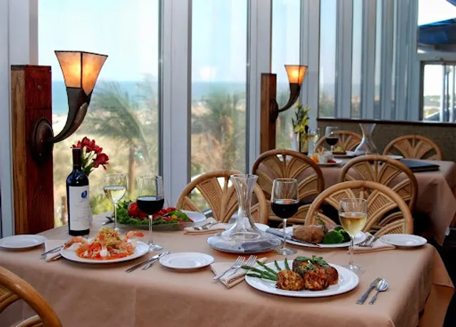 Horizons Oceanfront Restaurant