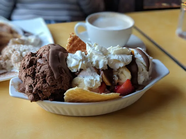 Demetres Desserts Oakville