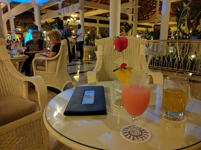 LOBBY BAR HOTEL GRAN BAHIA PRINCIPE PREMIER