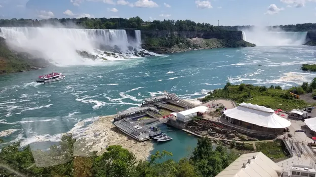 Niagara Falls Boat Ride Canada and Tours From Toronto, Mississauga & Niagara Falls Sightseeing Tours