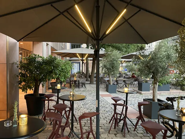 PINSANO Café-Restaurant-Bar