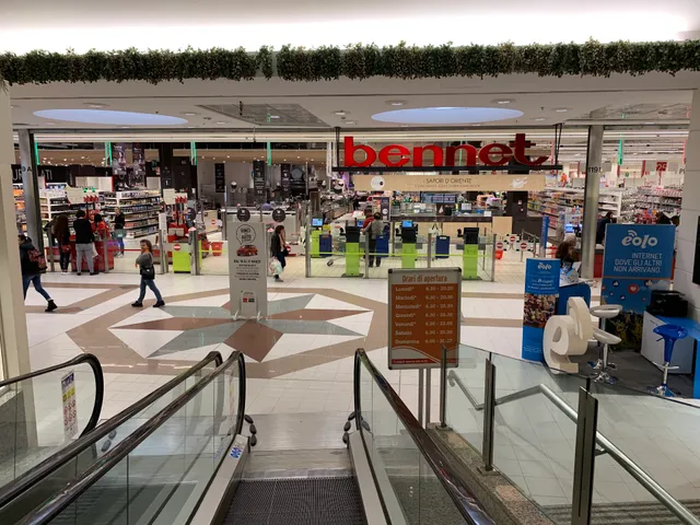 Meridiana Shopping Center