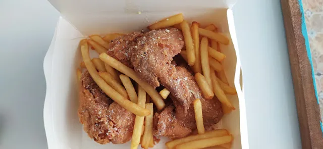 Dodongs Cafe & Snack House