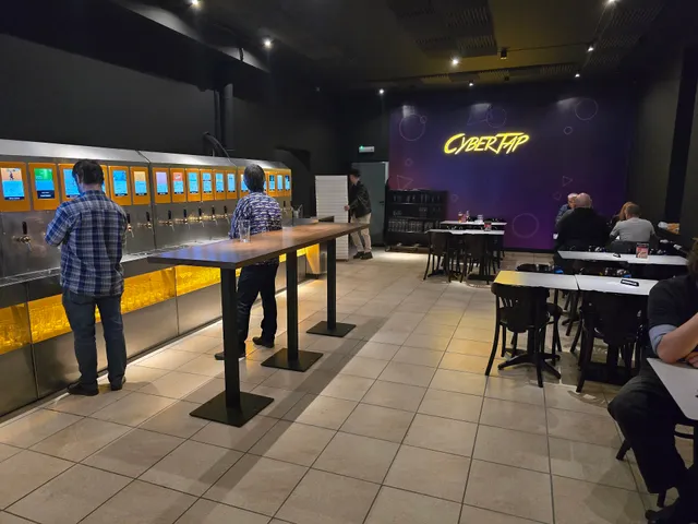 CyberTap: Pizzeria i samoobsługowy pub
