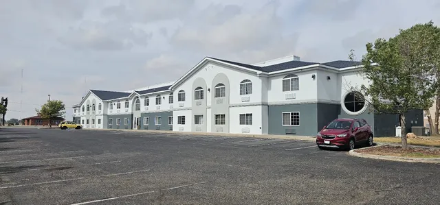 Quality Inn & Suites Roswell North