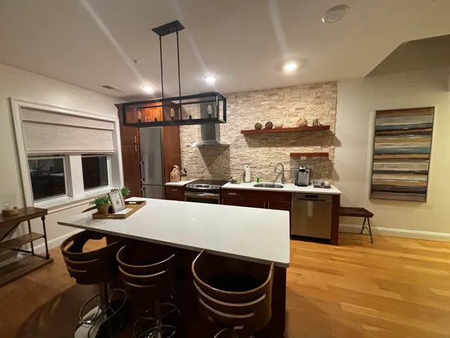 The Newport Lofts - 364 Thames Street