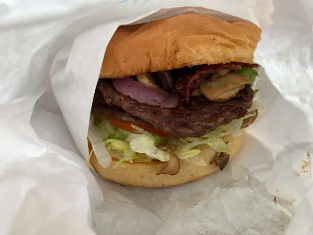 Billy Burgers Drive Inn