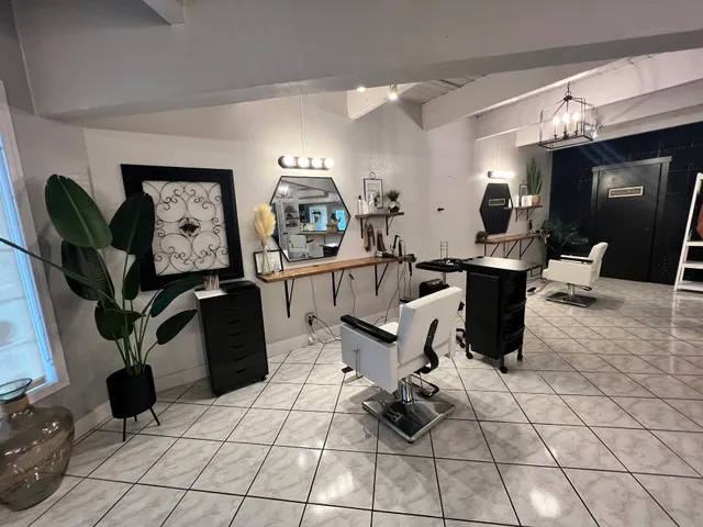 Hidden beauty lounge & spa