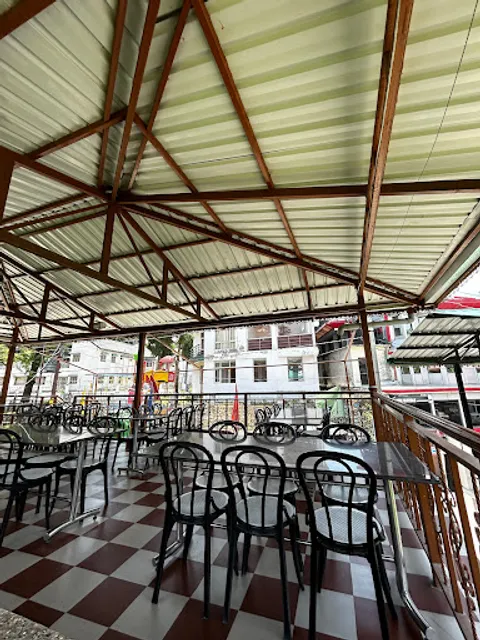 Hill View Restaurant (Dhanaulti)