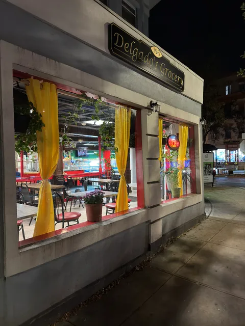 La Famosa Mini Market