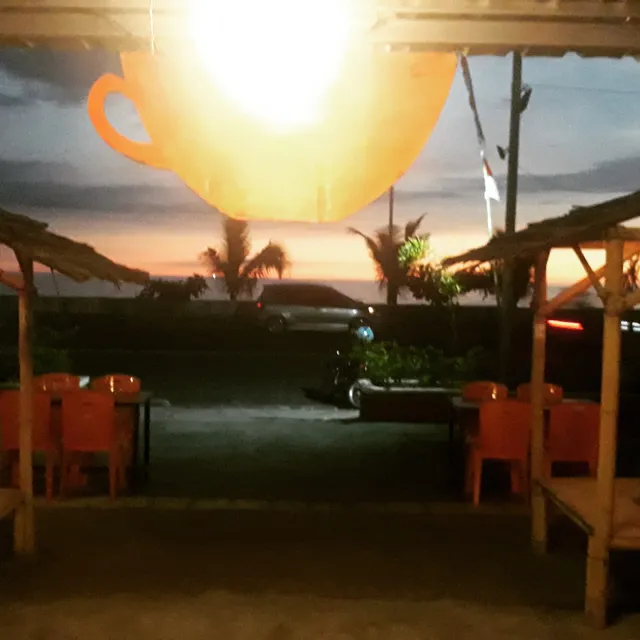 Sunset Coffee Maasing