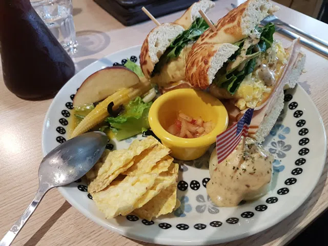 壹零捌一早午餐🔸輕食🔸鐵鍋鬆餅