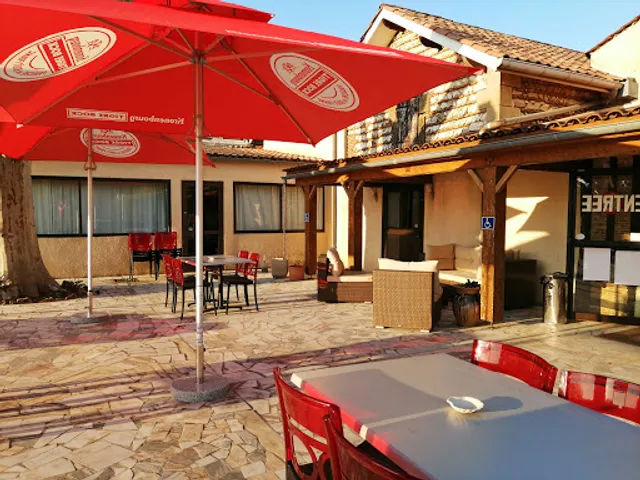 Le Cedre Vert - Bar Restaurant