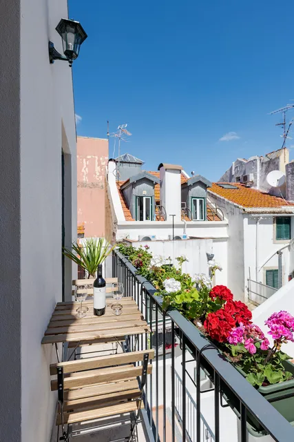 Solace - Peixeira Studios & Apartments