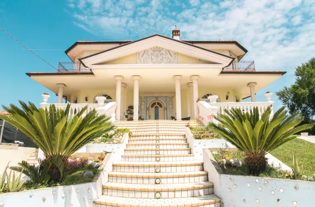 Alexander’s Home | B&B