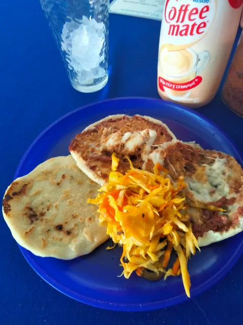 Pupuseria El Salvador TJ