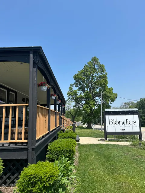 Blondies Boutique and Salon Suites