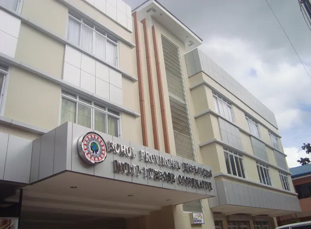 BOPE MPC SAFARI HOSTEL