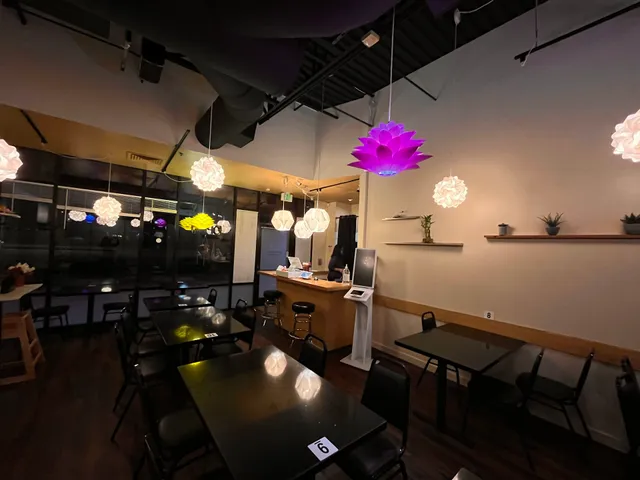 Lotus Moon : Vietnamese Plant-based Cuisine