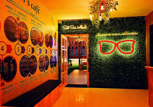 Kapoor's Cafe - Banjara Hills