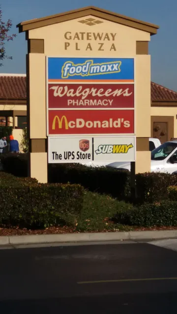 Gateway Plaza