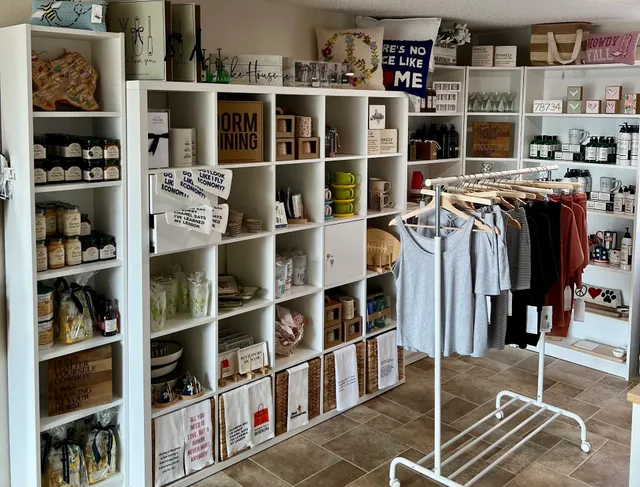 Veranda Cafe & Mercantile